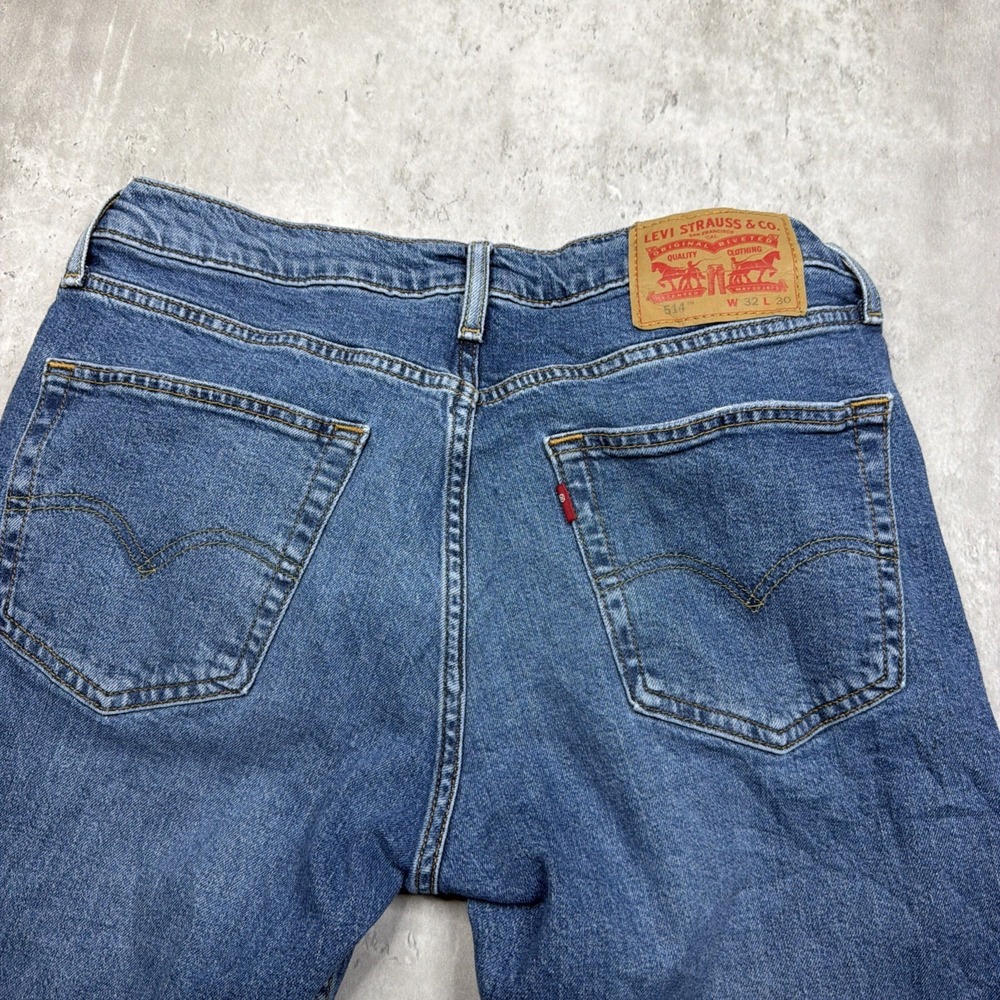 Levis 514 Jeans Mens 32x30 Blue Medium Wash Straight Leg Denim Pants Casual - Picture 9 of 10